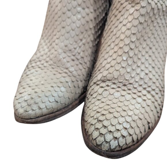 Ann Tuli - Women's Leather "Snakeskin" Zip Up Booties w heels - Size 38 - Picture 8 of 14